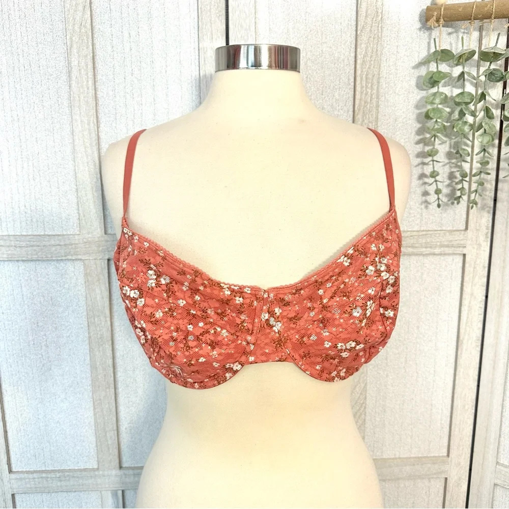 3/$22🩶 Old Navy Women Orange Floral Lace Mesh Bra Underwire 42C
